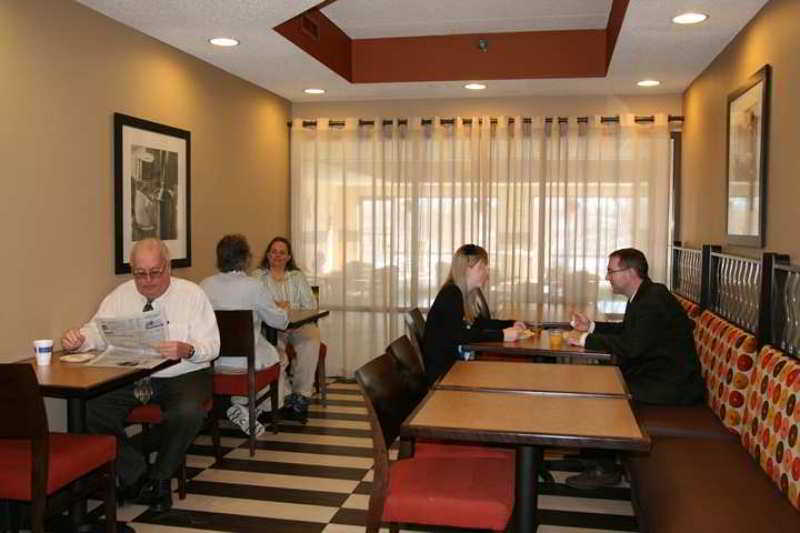 Hampton Inn Appleton-Fox River Mall Area Restaurante foto